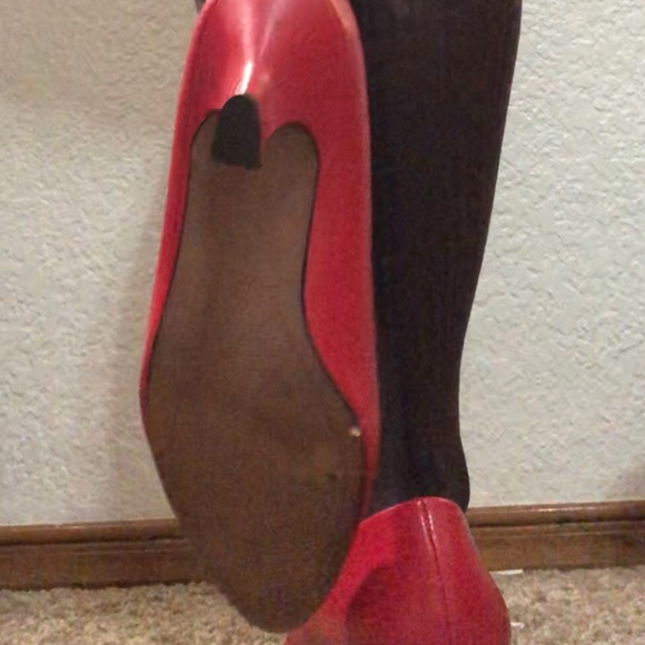 classic red heels - Picture 5 of 7